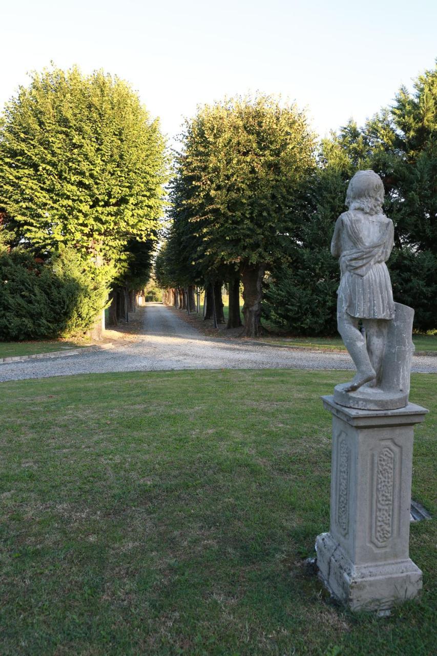 Villa Meli Lupi - Residenze Temporanee Parma Exterior photo